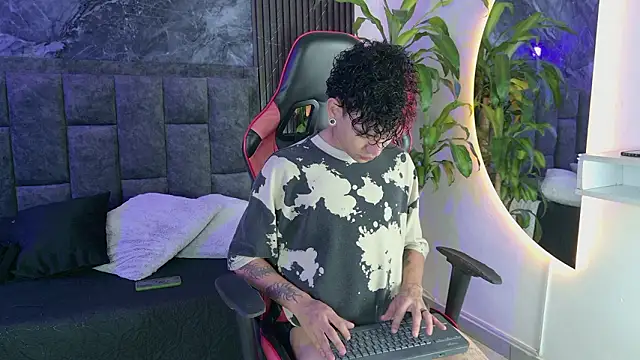 noah travis online show from 03/11/26, 01:16