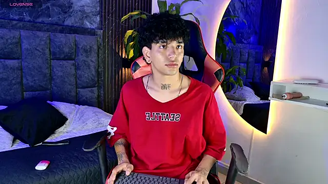 noah travis online show from 04/14/26, 01:16