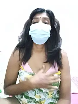 Snapshot of Amisha-35 chatting on 07/12/26, 01:17 Amisha-35 online show from 07/12/26, 01:17