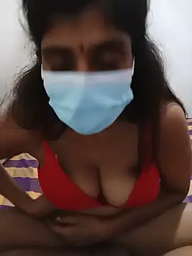 Snapshot of Amisha-35 chatting on 06/14/26, 02:24 Amisha-35 online show from 06/14/26, 02:24