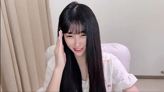Snapshot of xiaooyee chatting on 06/01/26, 03:22 xiaooyee online show from 06/01/26, 03:22