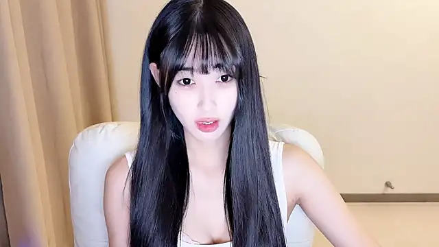 xiaooyee online show from 04/23/26, 09:49