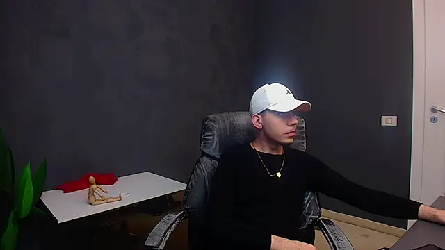 KrewVaughn online show from 03/27/26, 06:11