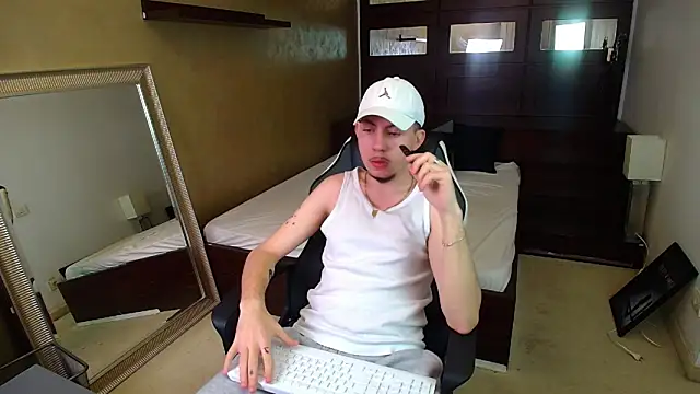 KrewVaughn online show from 03/21/26, 05:19