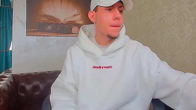 KrewVaughn online show from 04/06/26, 08:48