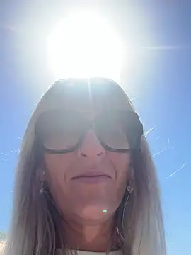 AtomBlondy online show from 05/27/26, 10:22