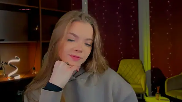 maddy moah online show from 04/25/26, 05:32