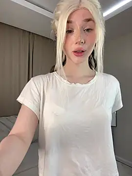 KittiLin online show from 04/08/26, 09:38