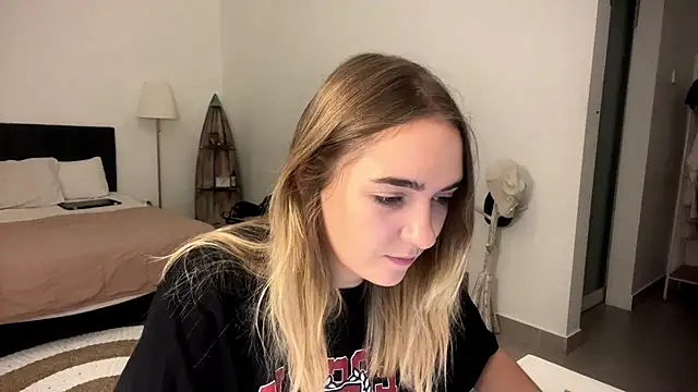 RoxyWet online show from 03/24/26, 07:36