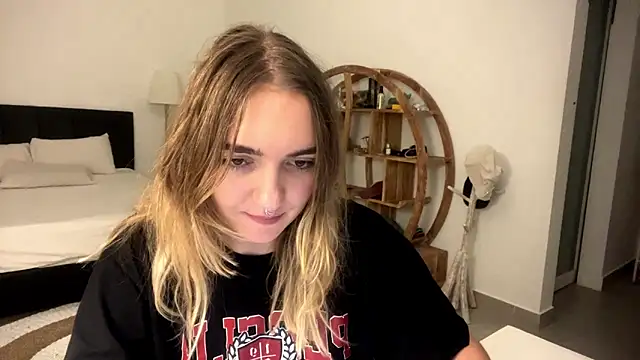 RoxyWet online show from 03/29/26, 06:20