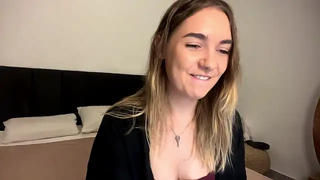 RoxyWet online show from 04/17/26, 01:36