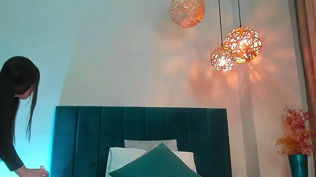 SabrinaWarren  online show from 05/28/26, 12:40