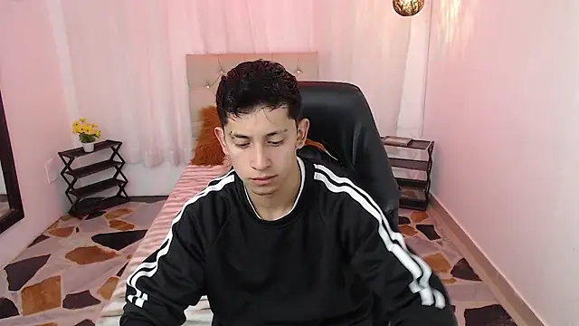 Kei 23 online show from 04/01/26, 12:06