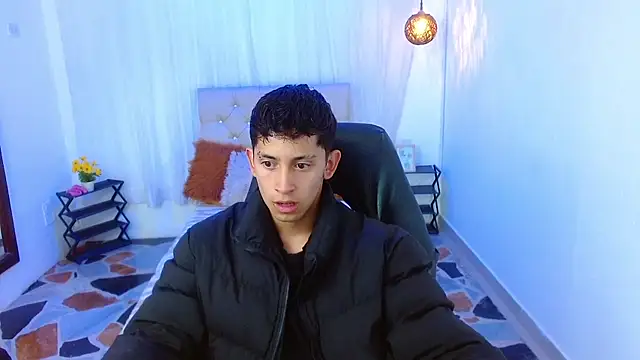 Kei 23 online show from 04/07/26, 11:23