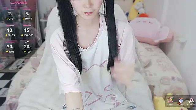 Snapshot of Rabbit1320 chatting on 03/13/26, 01:38 Rabbit1320 online show from 03/13/26, 01:38