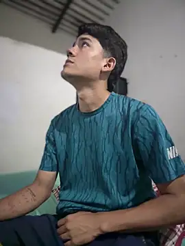 pabloflaquito23 online show from 05/20/26, 01:46