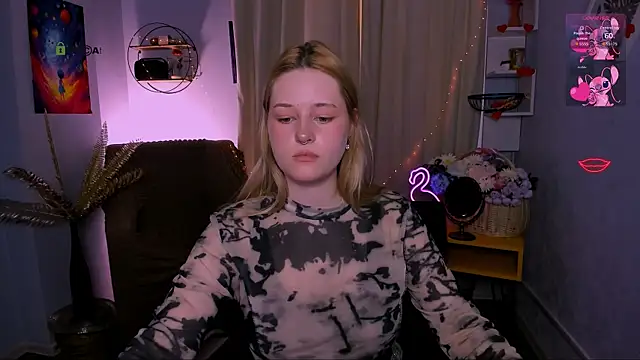 trixy melison online show from 04/14/26, 03:17