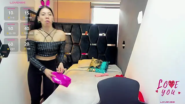 Snapshot of Abril_Fox__ chatting on 04/09/26, 08:04 Abril Fox online show from 04/09/26, 08:04