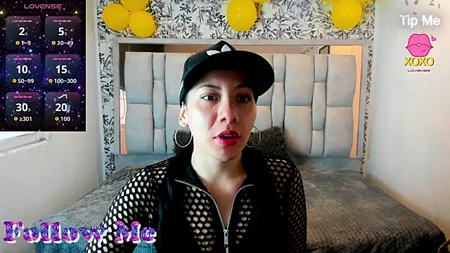 Snapshot of Abril_Fox__ chatting on 06/22/26, 12:13 Abril Fox online show from 06/22/26, 12:13