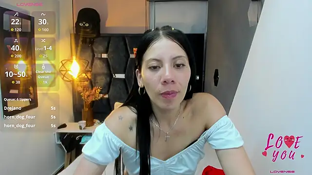 Snapshot of Abril_Fox__ chatting on 04/02/26, 08:32 Abril Fox online show from 04/02/26, 08:32