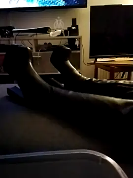 bootslove1 online show from 04/03/26, 10:27