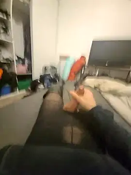 bootslove1 online show from 04/13/26, 04:27