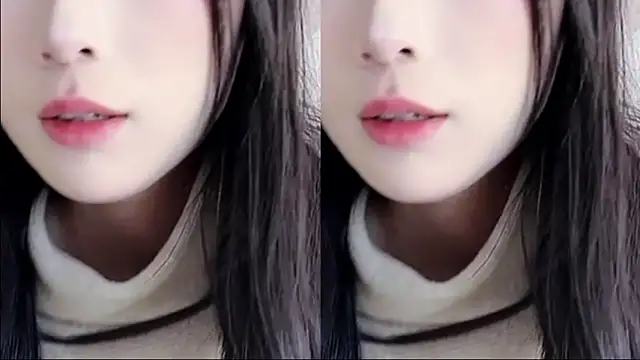 Snapshot of SM_00002 chatting on 03/15/26, 10:28 SM 00002 online show from 03/15/26, 10:28