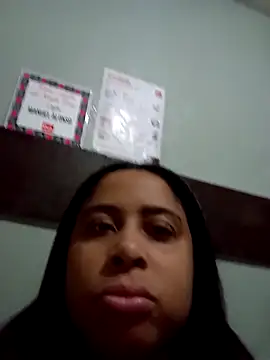 gatinha20257 online show from 05/11/26, 04:37
