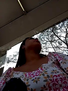 gatinha20257 online show from 05/25/26, 05:00