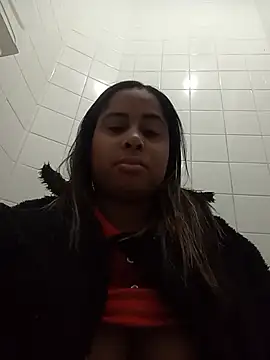 Snapshot of gatinha20257 chatting on 07/04/26, 01:48 gatinha20257 online show from 07/04/26, 01:48