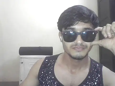 adithya123h online show from 03/31/26, 01:35