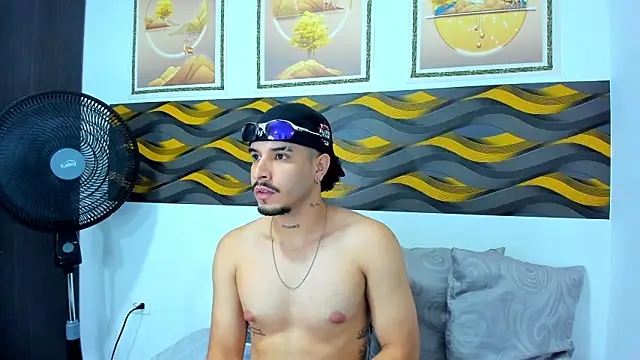 Leon Hotx online show from 04/27/26, 07:23