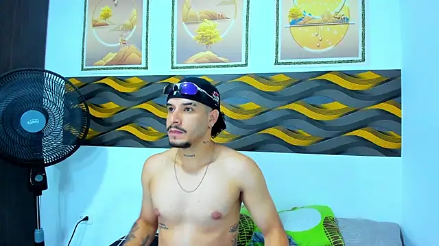 Leon Hotx online show from 04/26/26, 01:19