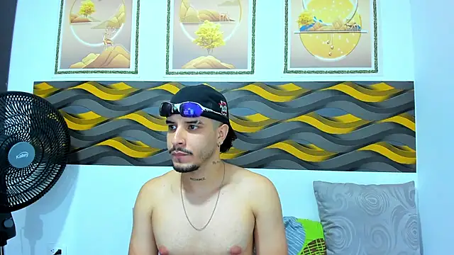 Leon Hotx online show from 05/15/26, 07:23