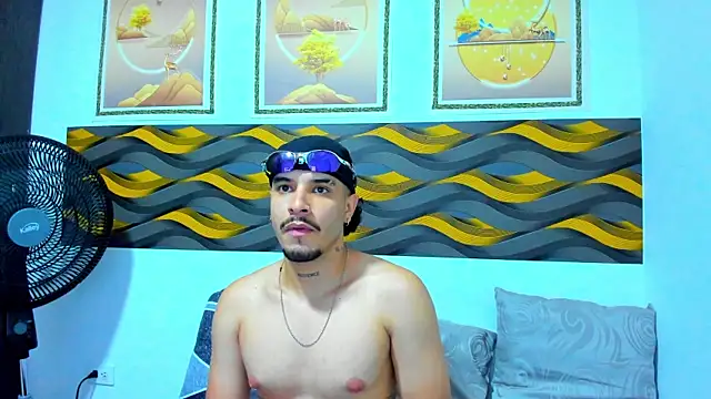Leon Hotx online show from 04/29/26, 07:31