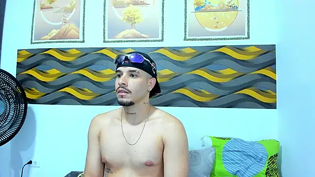 Snapshot of Leon_Hotx chatting on 04/06/26, 08:21 Leon Hotx online show from 04/06/26, 08:21