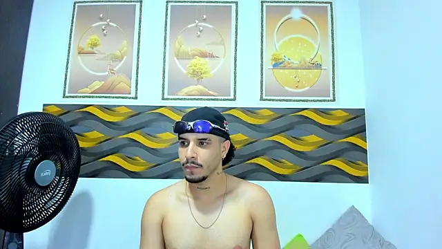 Leon Hotx online show from 05/29/26, 07:20