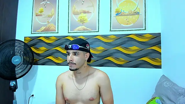 Leon Hotx online show from 05/08/26, 07:17
