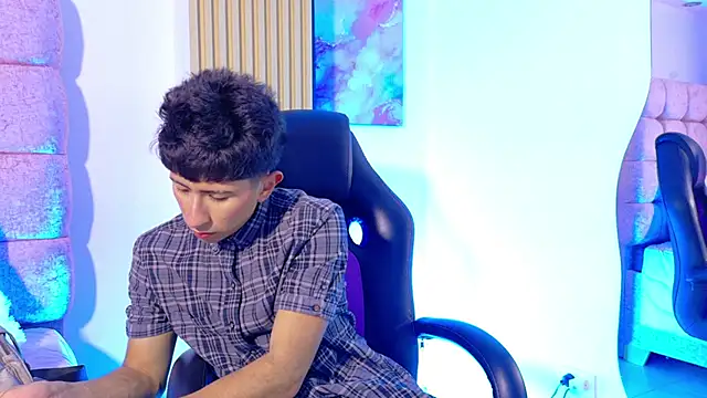 Snapshot of AndyJustgame_ chatting on 05/15/26, 05:00 AndyJustgame online show from 05/15/26, 05:00