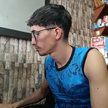 jhosuamoore online show from 05/15/26, 07:34