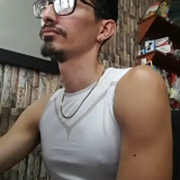 jhosuamoore online show from 04/18/26, 04:31