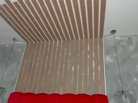 Snapshot of NikiEvanz chatting on 04/13/26, 05:17 NikiEvanz online show from 04/13/26, 05:17