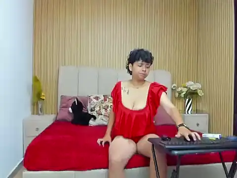 Snapshot of NikiEvanz chatting on 04/04/26, 03:18 NikiEvanz online show from 04/04/26, 03:18