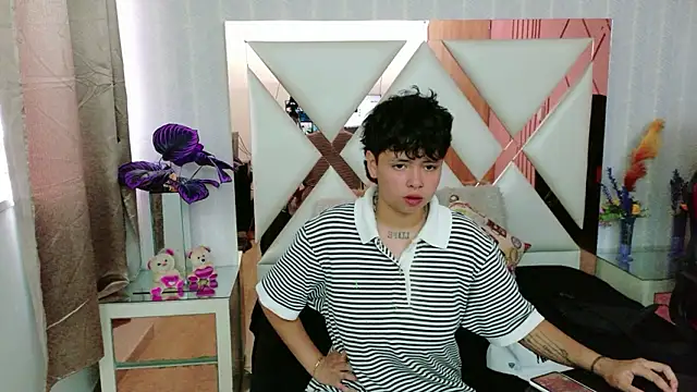 Snapshot of NikiEvanz chatting on 03/22/26, 03:02 NikiEvanz online show from 03/22/26, 03:02