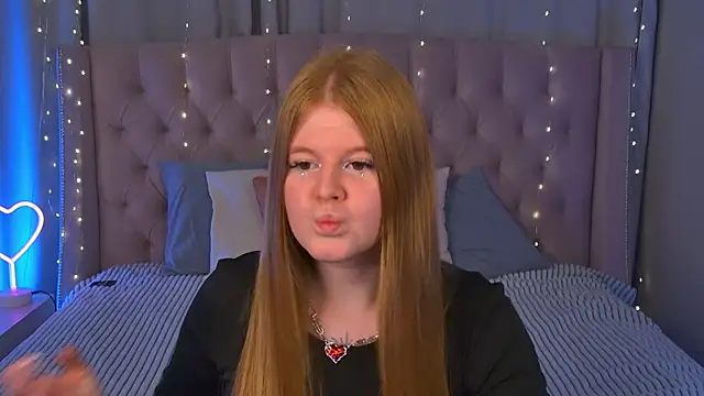 JessicaEmber online show from 04/07/26, 05:42