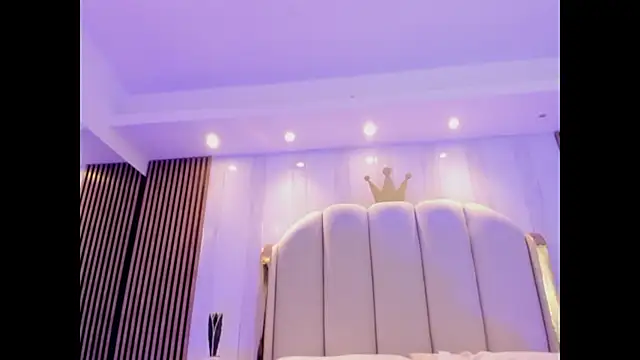 cintya evans online show from 04/10/26, 07:54