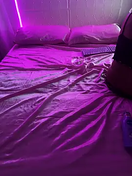 Snapshot of Shynesse21 chatting on 04/09/26, 05:08 Shynesse21 online show from 04/09/26, 05:08