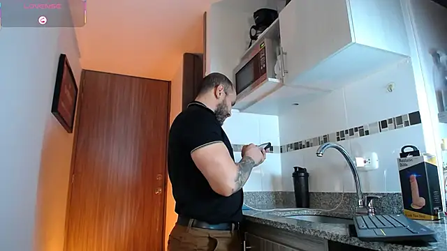 Snapshot of Axel_Dominus chatting on 04/09/26, 03:08 Axel Dominus online show from 04/09/26, 03:08