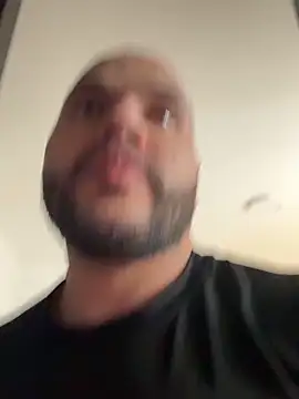 Snapshot of Axel_Dominus chatting on 03/18/26, 07:04 Axel Dominus online show from 03/18/26, 07:04