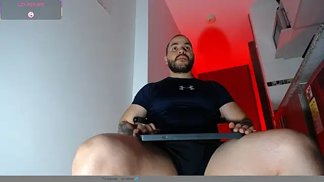 Snapshot of Axel_Dominus chatting on 05/14/26, 01:24 Axel Dominus online show from 05/14/26, 01:24